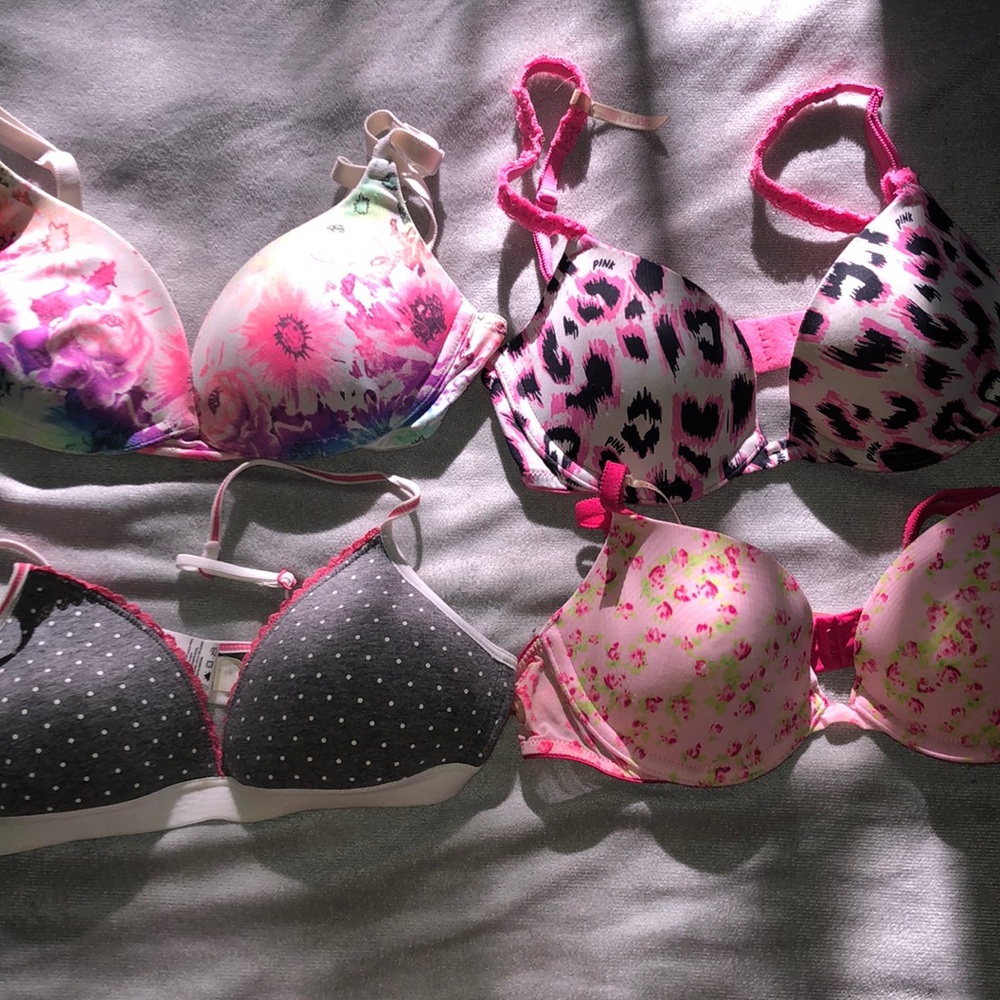 ✩ SOLD ✩ PINK & Delta bra bundle